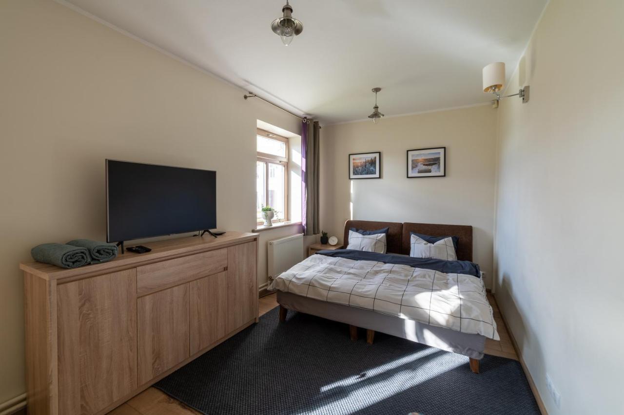 Guest House In Dobele City Center- Pilsetas Maja エクステリア 写真